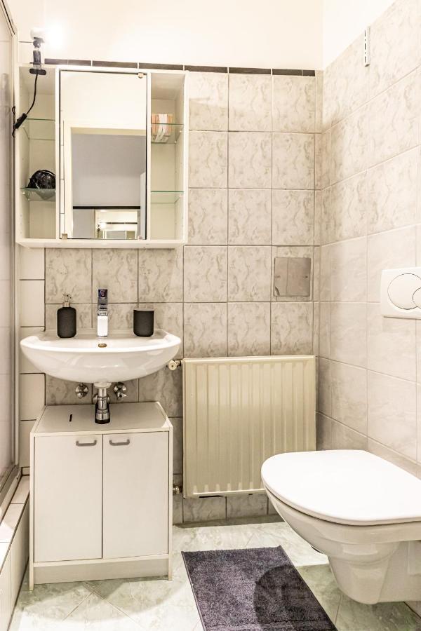 Cozy + Trendy By Jr Apartament *
